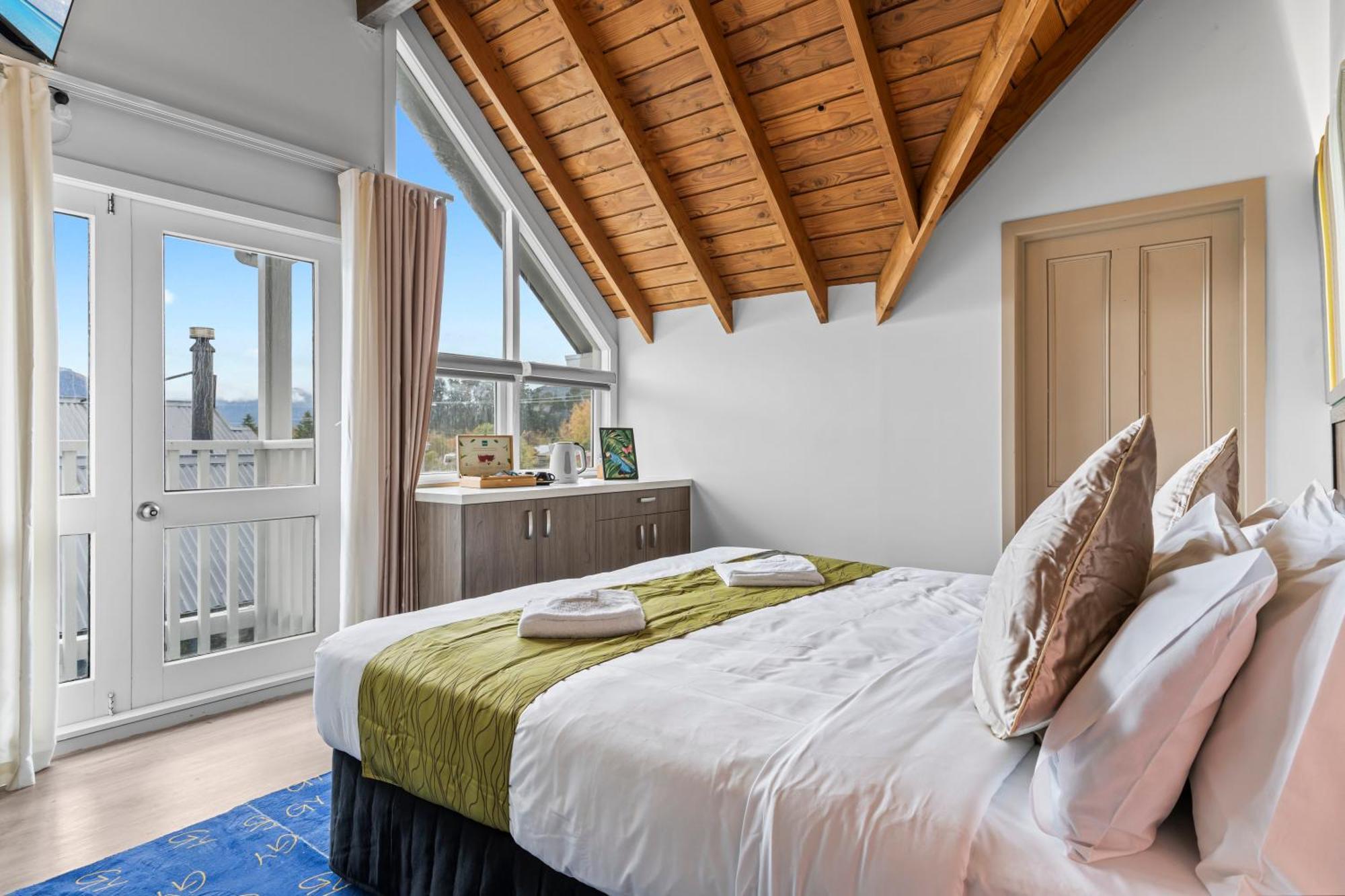 Gy Boutique Hotel 4*
